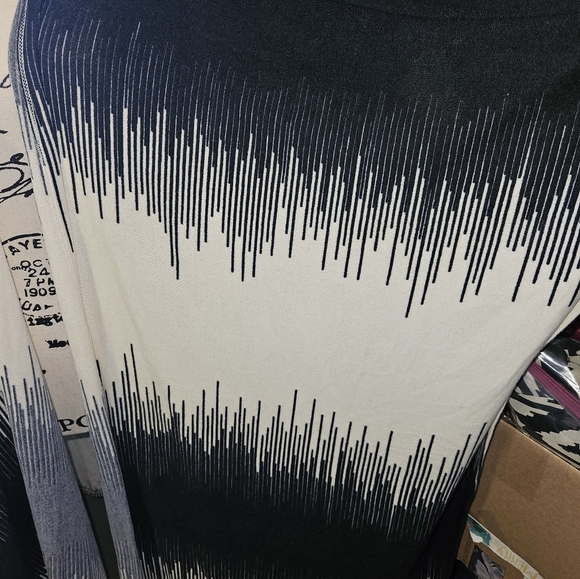 LulaRoe Womans Multicolored Savannah Kaftan Wrap Size L/Xl NWT - Picture 8 of 11